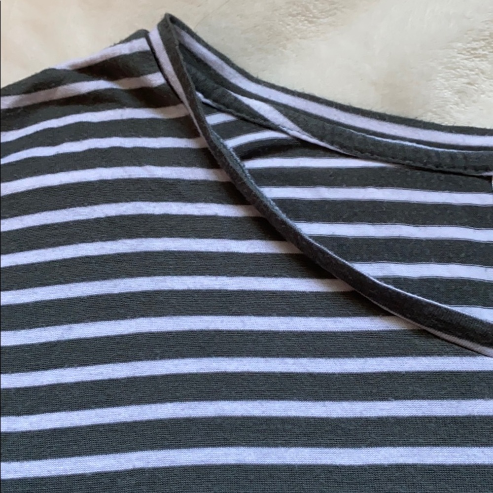 Shirt - Picture 2 of 3